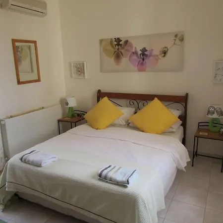 Villa Cyprus Harbour View