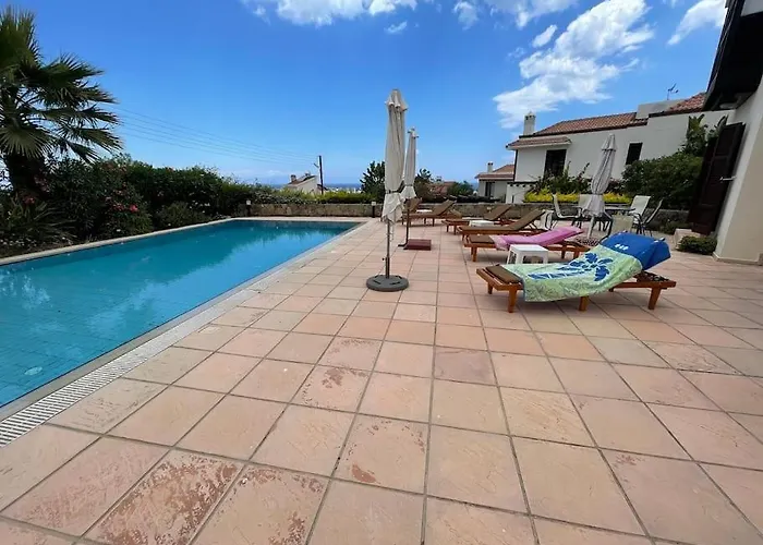 Cyprus Harbour View Вилла *