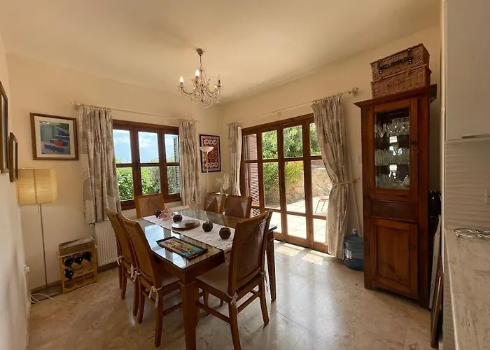 Cyprus Harbour View Вилла