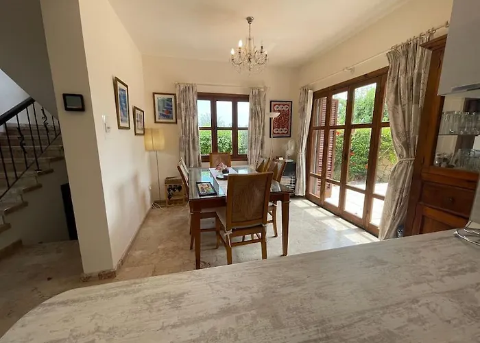 Cyprus Harbour View Κερύνεια