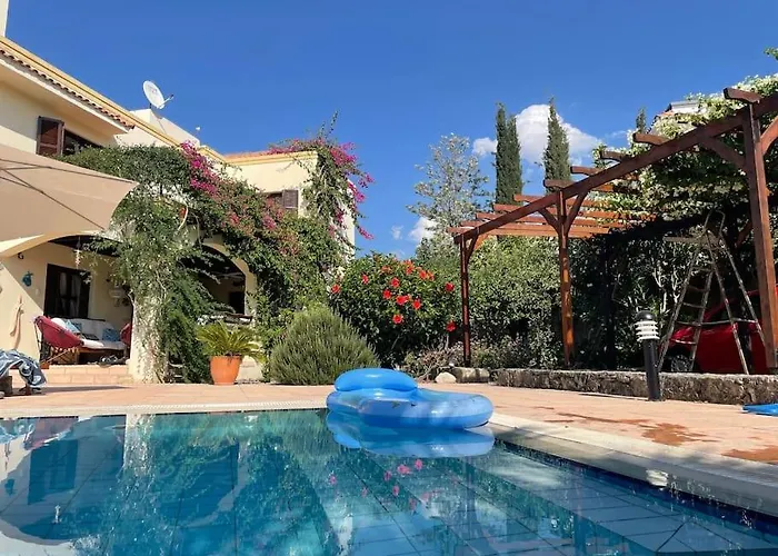 Cyprus Harbour View * Κερύνεια